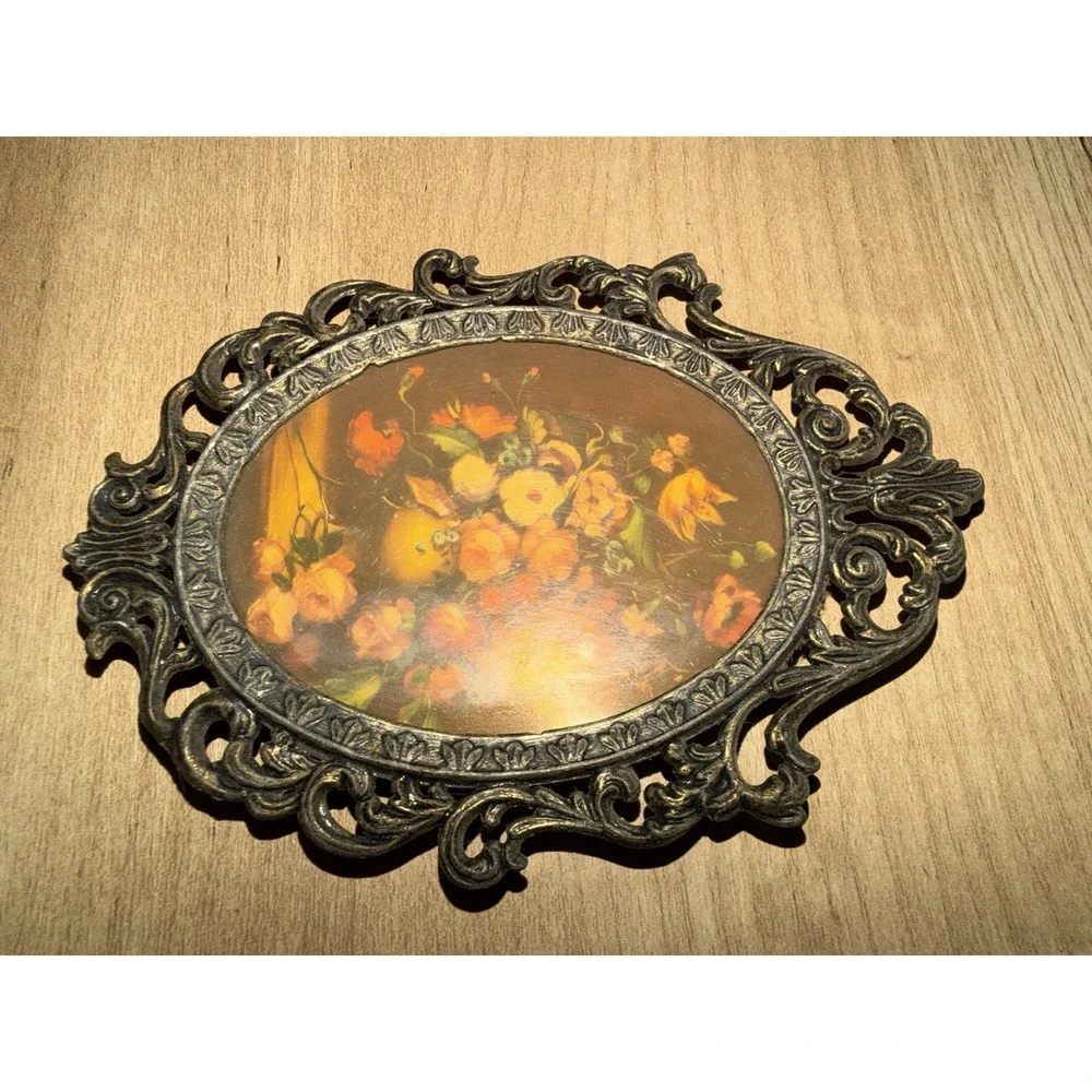 Vintage Oval Picture FLORAL Victorian Metal Frame wall Hanging